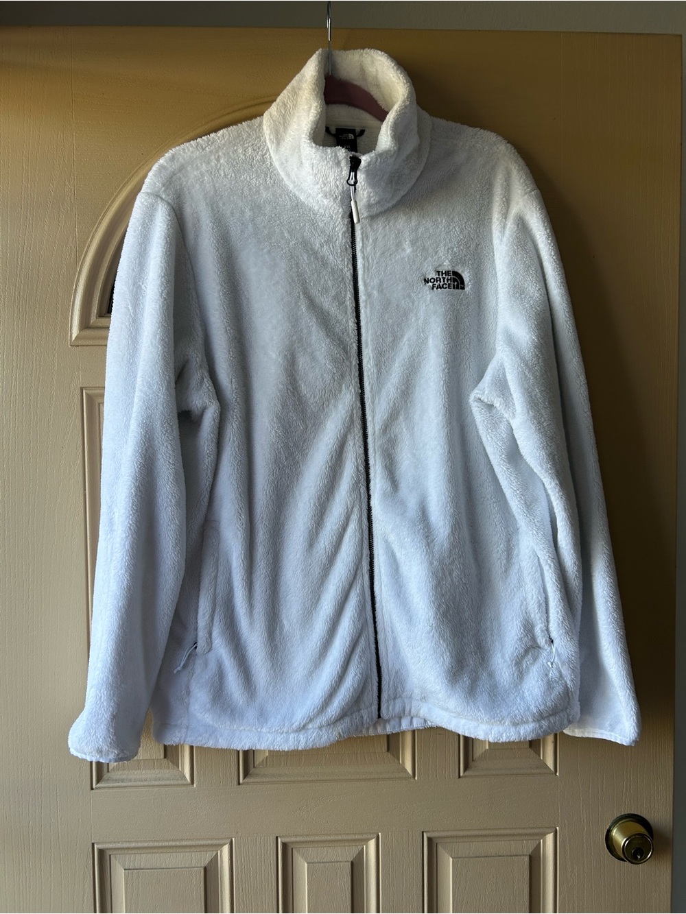 The North Face Women’s White Fuzzy Fleece Full Zip Jacket XXL